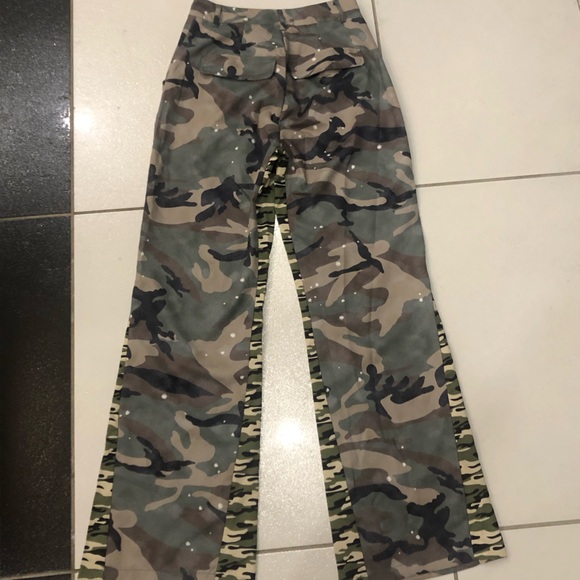 Gallery dept camo flare pants - Picture 2 of 3